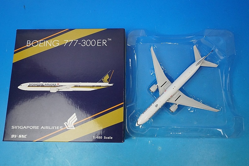 平成30年 吹込 1/400 B777-300ER シンガポール 9V-SNC ［04330］ フェニックス/中古