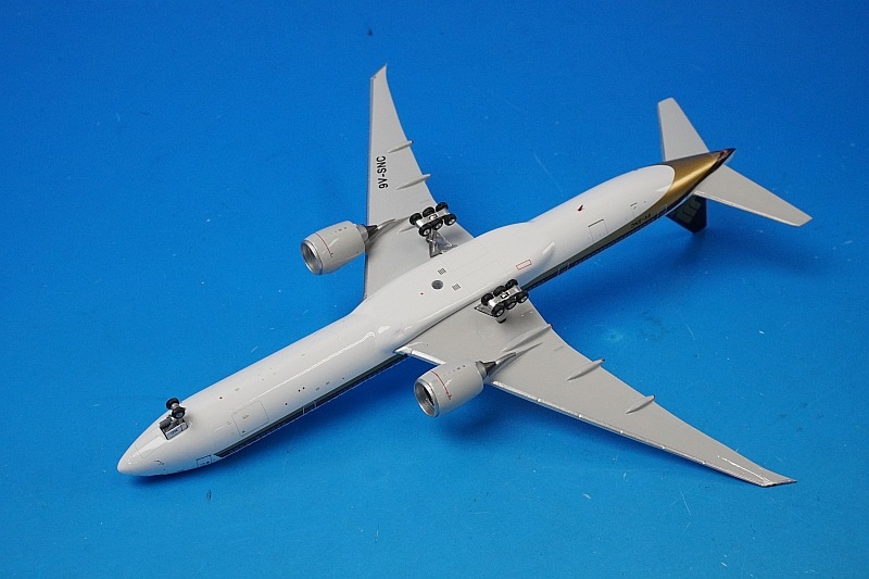 1/400 B777-300ER シンガポール 9V-SNC ［04330］ フェニックス/中古