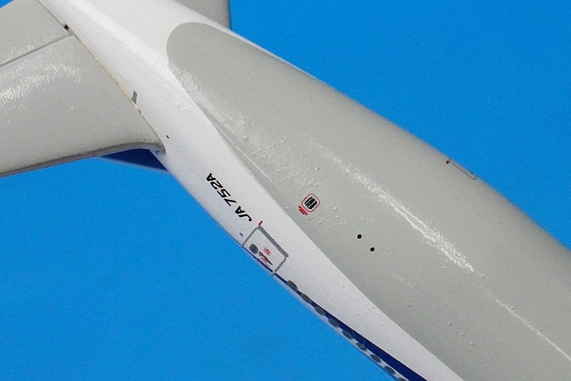 1/400 B777-300 ANA 風塗装 JA752A [NH40012] 全日空商事/中古