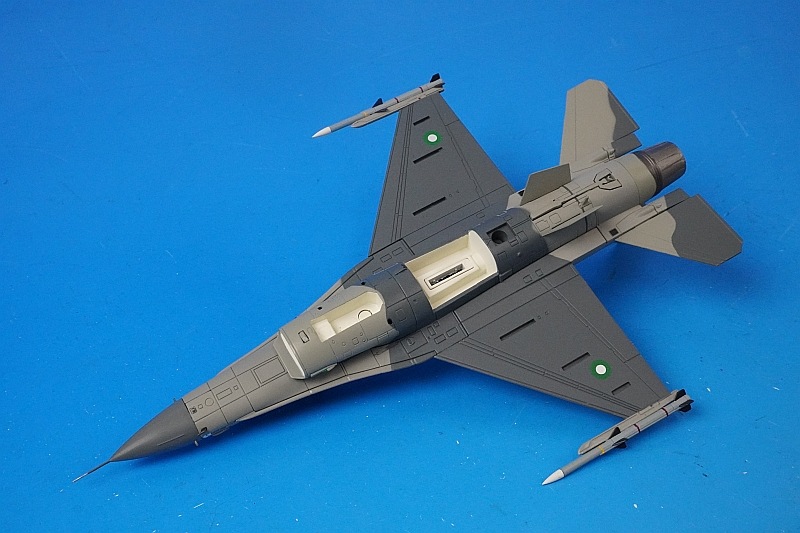 1/72 F-16BM�ʥ֥��å�20MLU/ʣ�·��� �ѥ���������� ��11������ ���ʥȥꥢ�󡦥�������齬�� ��3�����åȴ��� #84606 ��HA38015�� �ۥӡ��ޥ�����/���