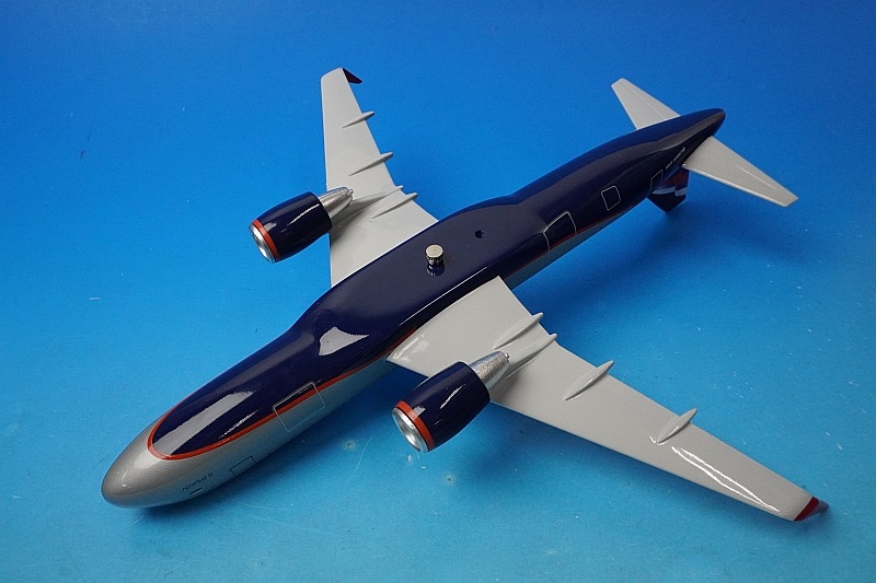 【超希少❗️】A320 アエロフロート VQ-BSU 飛行機 模型 エアバス 1/100 A320-200 アエロフロート VQ-BSU その他/中古｜｜模型