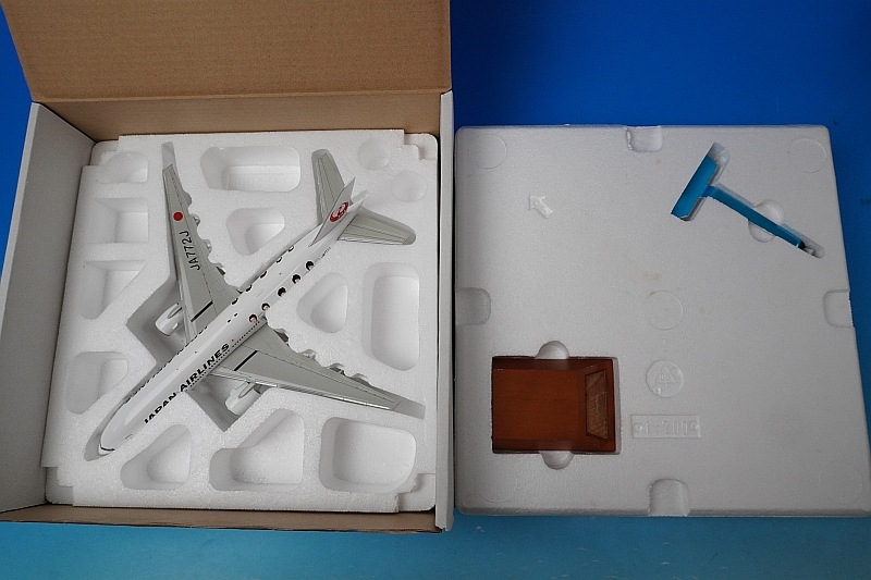 1/200 B777-200 JAL 嵐ジェット2011 JA772J [XX2840] JC