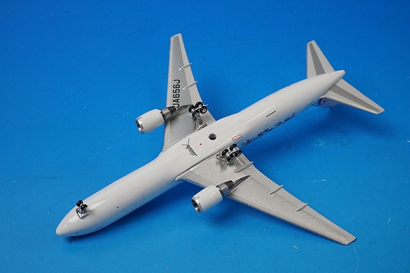 Phoenix JAL B767-300ER ドラえもん ひみつ道具博物館塗装 1/400 B767-300ER JAL ドラえもん のび太のひみつ道具博物館