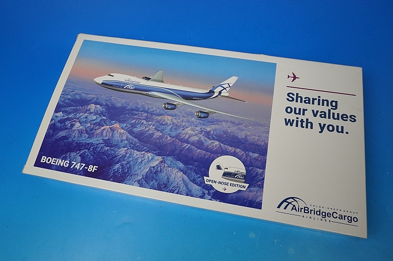 ☆レア☆BOEING747-8 【BOEING塗装】1:144モデルプレーン