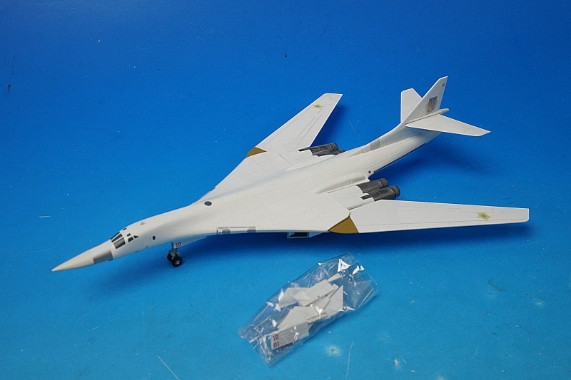 1/200 ツポレフ Tu-160 ブラックジャック ウクライナ空軍 第184重爆撃