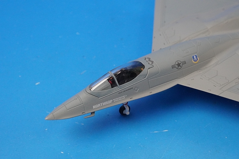 1/144 ノースロップ グラマン YF-23 試作2号機（PAV-2） グレイ