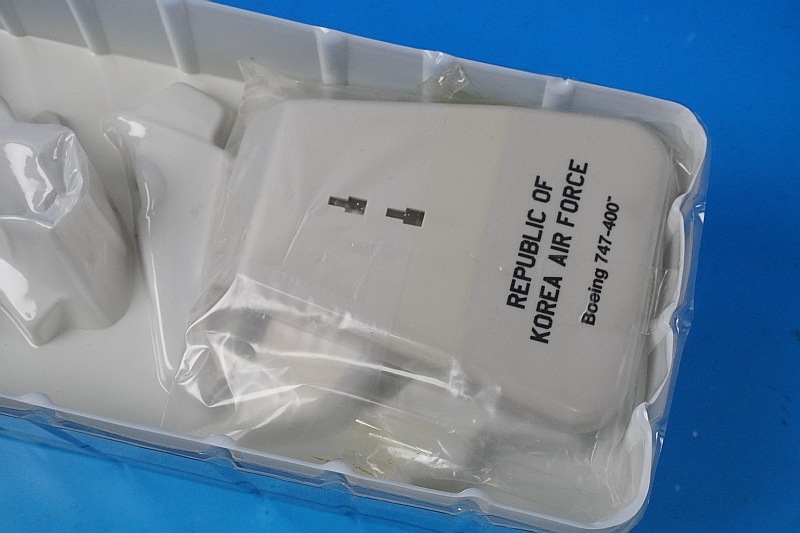 1/200 B747-400 �ڹ���� �������ѵ� #10001 ��0472�� �ۡ�����/���