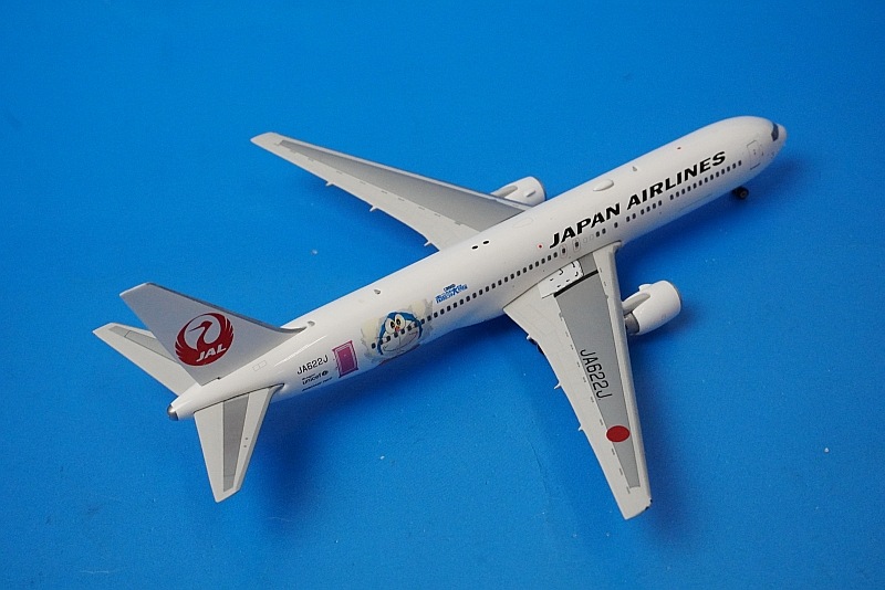 1/400 B767-300ER JAL ドラえもん のび太の南極カチコチ大冒険