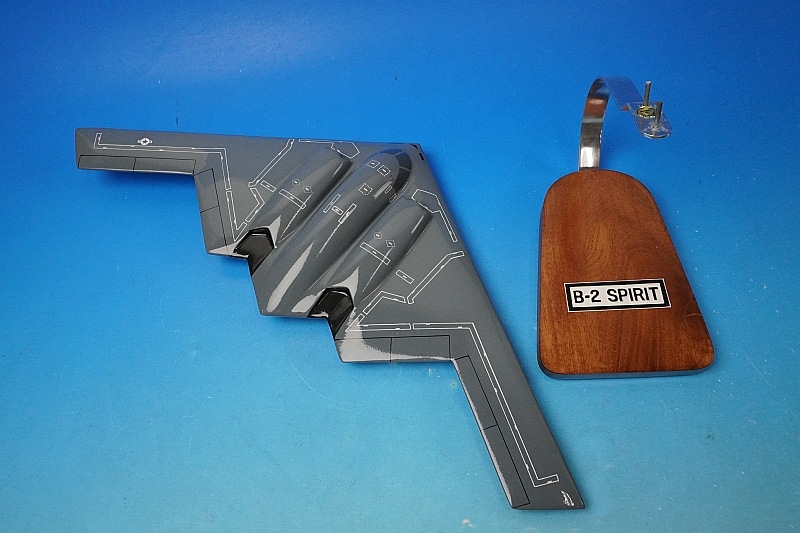 全長約21cm 全幅約52cm B-2 スピリットボンバー アメリカ空軍