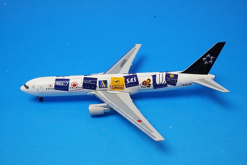 1/400 B767-300 ANA ��������/���������饤���� JA8290 ��4-2002-04�� �ӥå��С���/���