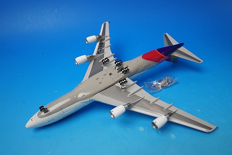 1/200 B747-400F アシアナカーゴ HL7616 ※カーゴドア差し替え