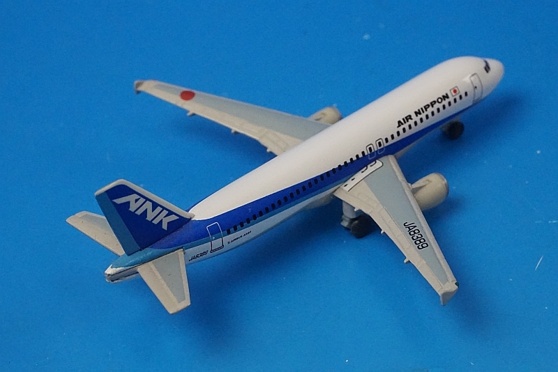 1/500 A320-200 ANK エアーニッポン JA8389 ガリバー/中古｜｜飛行機