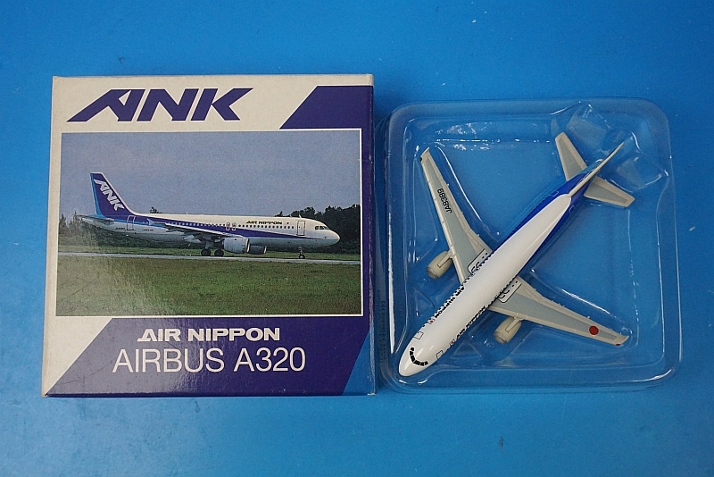 1/200 ANK エアーニッポン　A320　JA8390プラ製 1/200 ANK エアーニッポン A320 JA8390プラ製