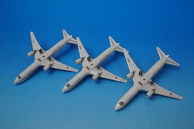 1/400 B767-300 ANA Yokoso!JAPAN ANAカーゴ JA8664 JA8970