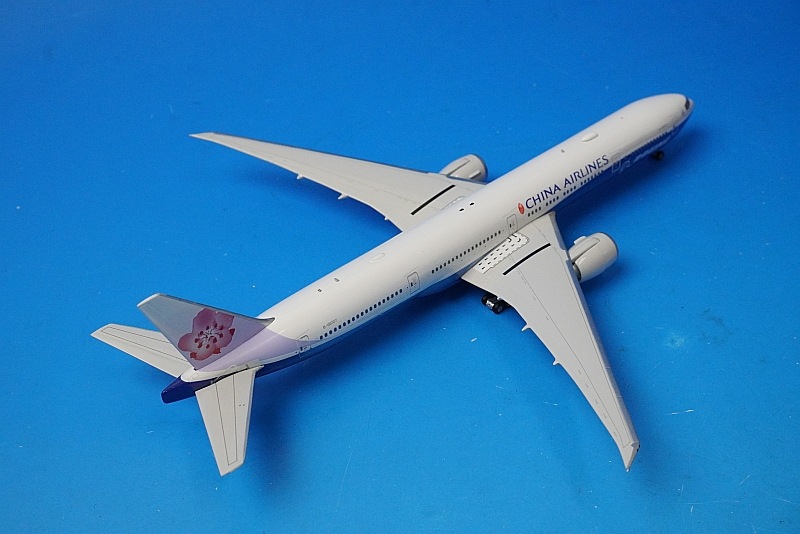1/400 B777-300ER チャイナエア ボーイングハウスカラー/梅 B-18007