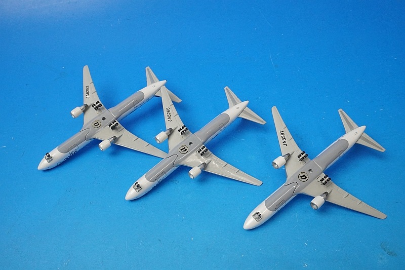1/500 B767-300 JAL Yokoso!JAPAN JA8266 �����ϵ��� ��꥾�������å��� JA8253 ���������� JA8397 3�����å� NET Models/���