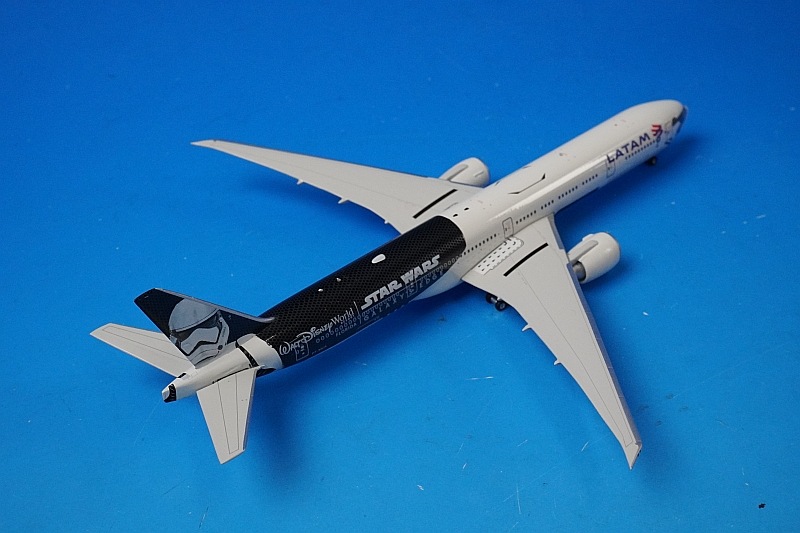 1/400 B777-300ER ラタム STAR WARS/スターウォーズ ストーム