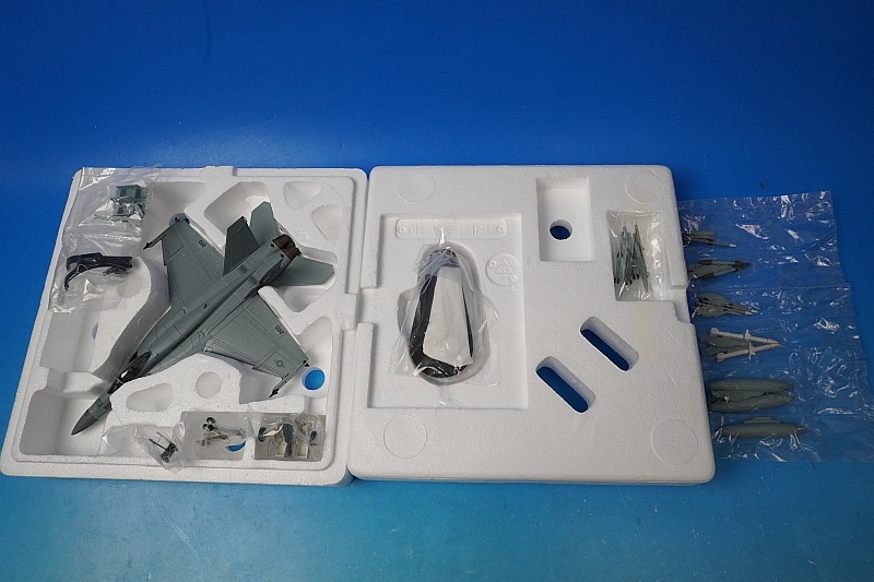 1/72 F/A-18E ����ꥫ���� ��27��Ʈ���������� �������ᥤ���� ��������50��ǯ�ޡ������� ������ʥ�ɡ��졼������� NF200 [HA5116] �ۥӡ��ޥ�����/���