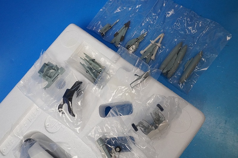 1/72 F/A-18E ����ꥫ���� ��27��Ʈ���������� �������ᥤ���� ��������50��ǯ�ޡ������� ������ʥ�ɡ��졼������� NF200 [HA5116] �ۥӡ��ޥ�����/���