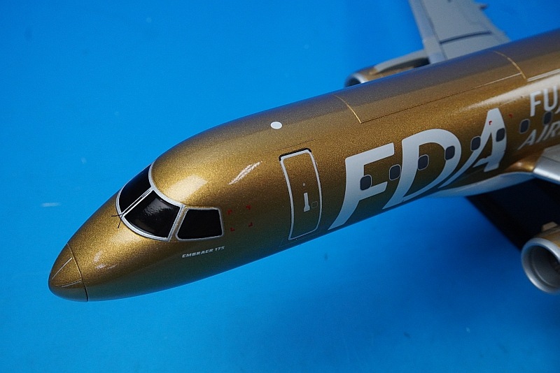1/100 エンブラエル175 FDA 9号機 ゴールド JA09FJ ［92196-350