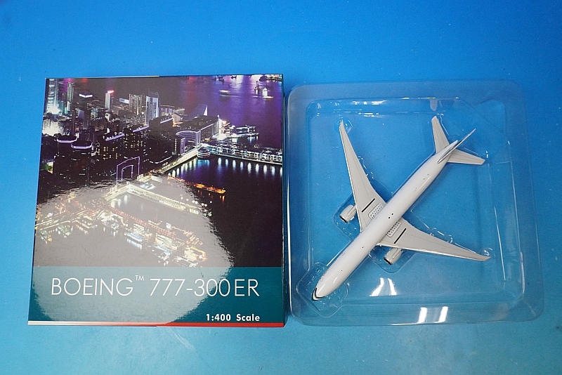 キャセイパシフィック航空 777-300ER B-KQT 1/400 1/400 777-300 キャセイパシフィック航空 B-HNN