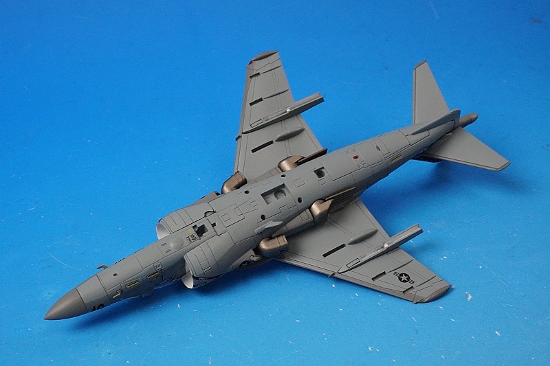 1/72 AV-8B+ ����ꥫ��ʼ�� ��214��ʼ���������� �֥�å������� ���ե��˥����� WE01/#165421 [HA2629] �ۥӡ��ޥ�����/���