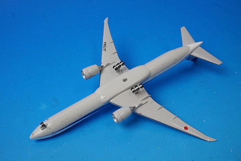 ANA モデルプレーン B777-300ER JA784A（絶版モデル） Aviation 1/200 ANA B777-300ER JA784A - メルカリ