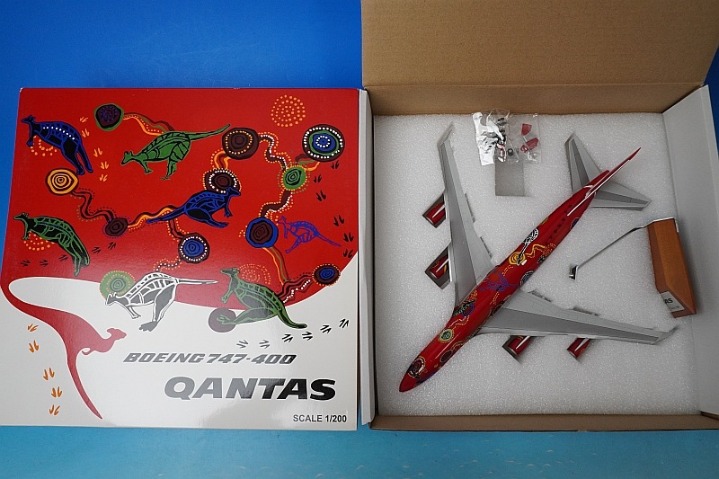 1/200 B747-400 カンタス ウナラドリーミング VH-OJB ［XX2922］ JC