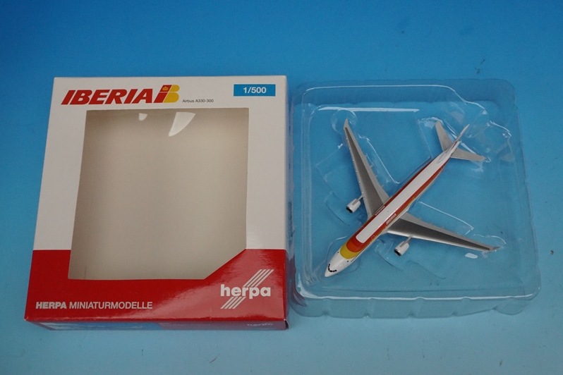 1/500 A330-300 ���٥ꥢ EC-LUK ��524551�� �إ��/���