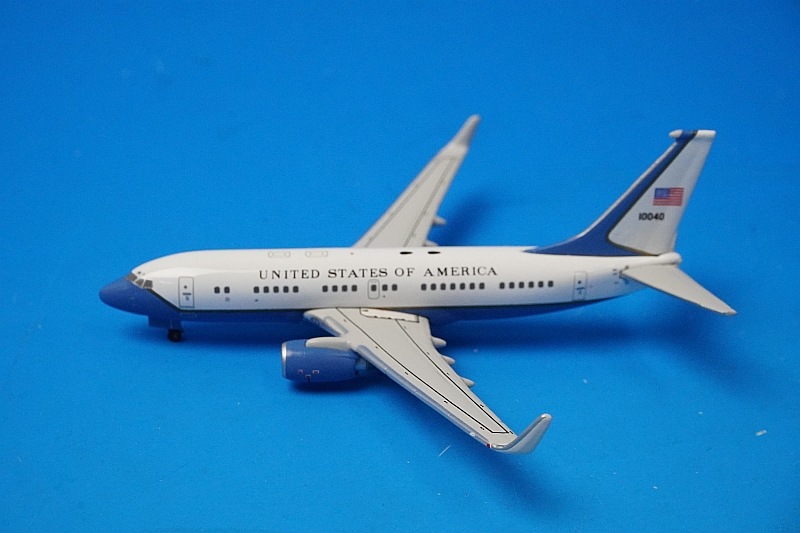 1/400 C-40B��B737-700�� UASF ����ꥫ���� ����ꥫ�������ѵ� #10040 ��GJAFO525�� �����ߥ�/���