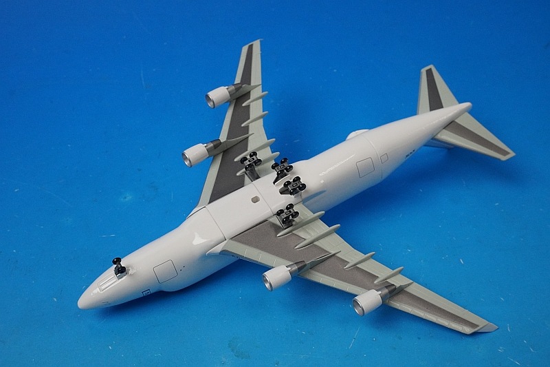 1/400 B747-400LCF ������ۥ磻�� �ɥ꡼���ե��� N747BC ��55154�� �ɥ饴��/���