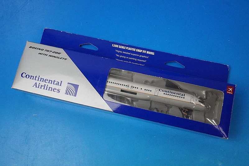 1/200 B757-200 ������ͥ󥿥� N19136 ��3794�� �ۡ�����/���