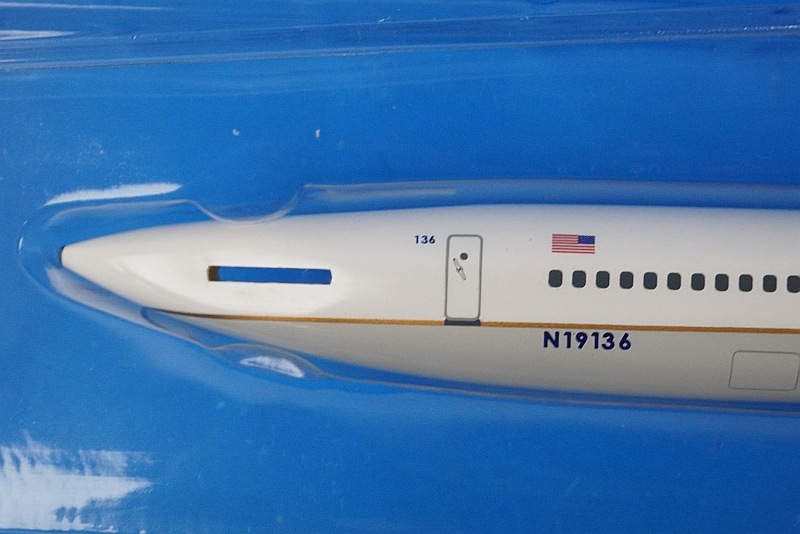 1/200 B757-200 ������ͥ󥿥� N19136 ��3794�� �ۡ�����/���