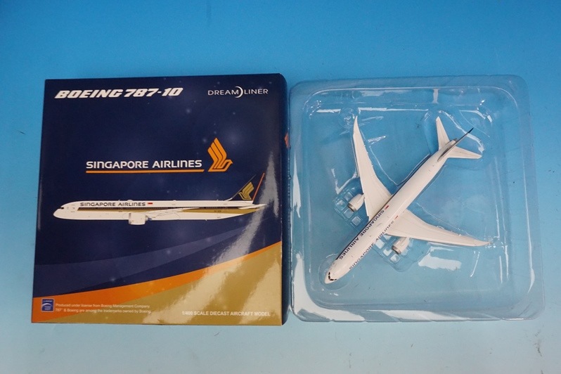 1/400 B787-10 シンガポール フラップダウン 9V-SCB ［XX4096A］ JC