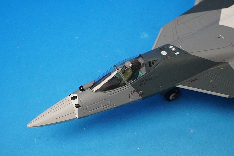 1/72 スホーイ Su-57 ロシア空軍 ステルス戦闘機 054 ［HA6803