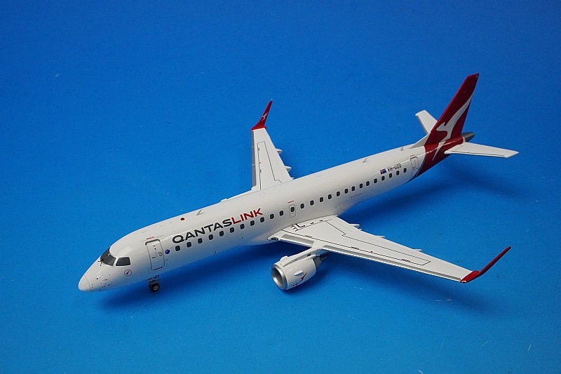 1/200 ����֥饨�� ERJ-190 ���󥿥���� VH-UZD ��G2QFA1100�� �����ߥ�/���