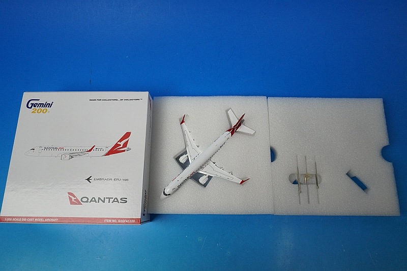 1/200 ����֥饨�� ERJ-190 ���󥿥���� VH-UZD ��G2QFA1100�� �����ߥ�/���