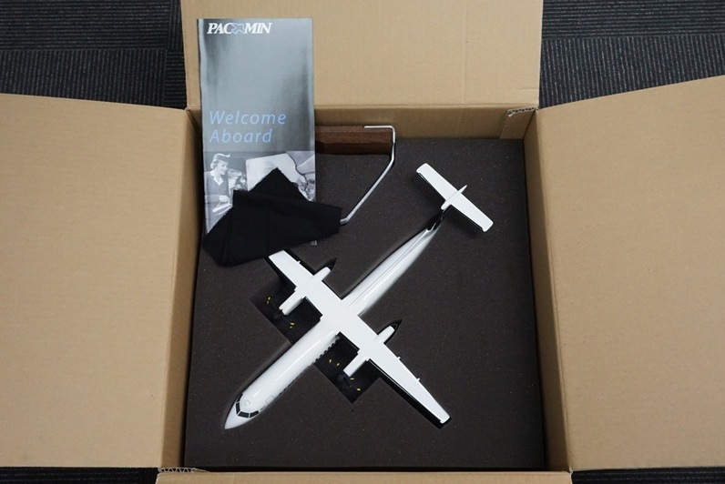 1/72 �ܥ�Х�ǥ��� DHC-8-400 ���饹�� ���쥸����Ϳ�ʤ� �ѥå��ߥ�/���