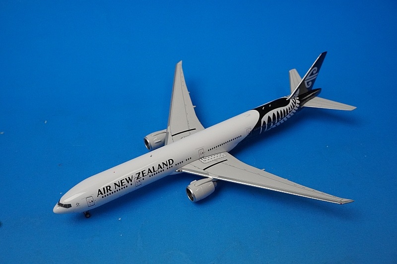 1/400 B777-300ER ニュージーランド ZK-OKR ［10959] フェニックス