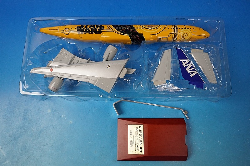 1/200 B777-200ER ANA STAR WARS/スターウォーズ C-3PO JA743A