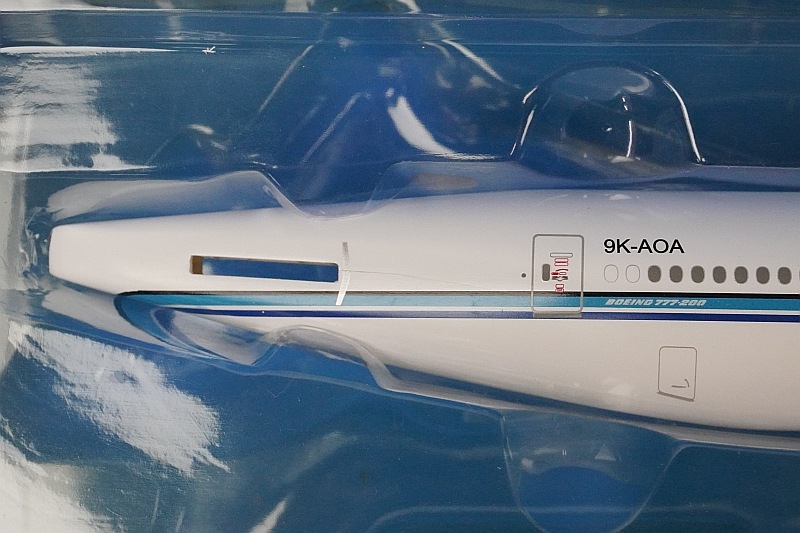 1/200 B777-200ER ���������� AL-QURAIN 9K-AOA ��0137] �ۡ�����/���