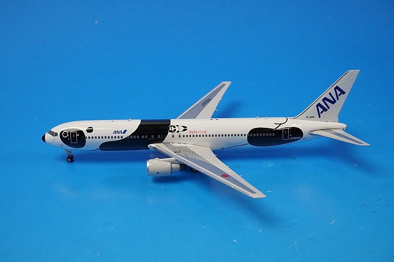 1/400 B767-300ER ANA FLY!パンダ JA606A ［04218］ フェニックス/中古