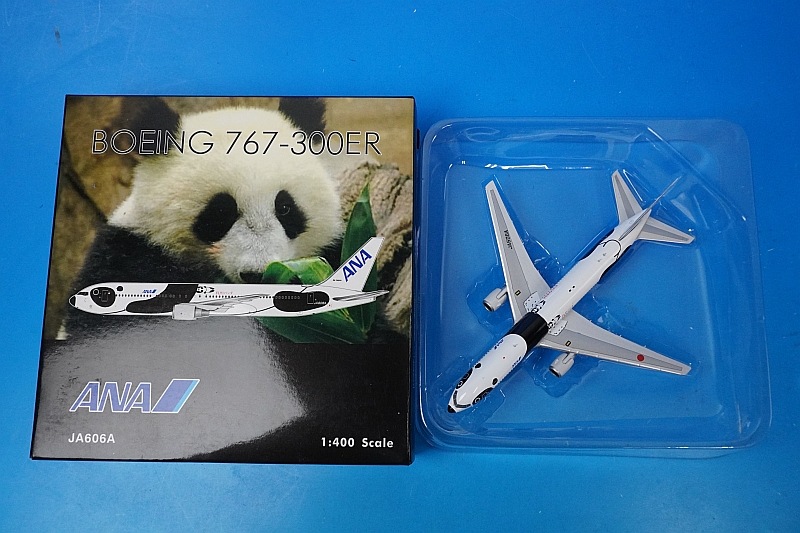 1/400 B767-300ER ANA FLY!パンダ JA606A ［04218］ フェニックス/中古