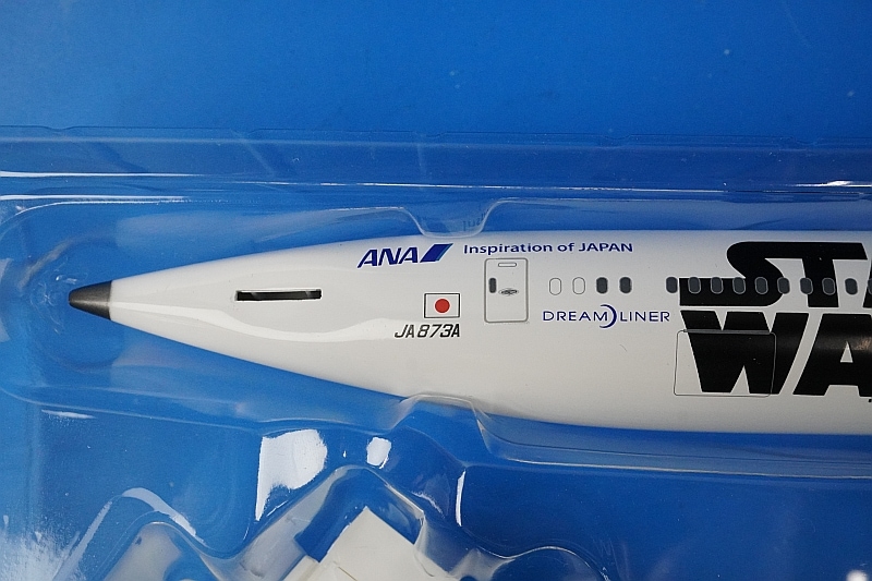 H*n様 全日空商事 1/200 ANA B787-9 R2-D2 ANA JE Amazon.co.jp: 全日空商事 ANA B787-9 スター ウォーズジェット