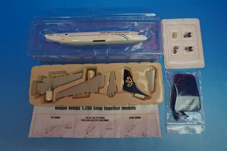 1/200 B737-300 �˥塼�������� ZK-NGB [1387] �ۡ�����/���