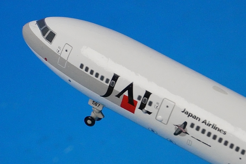 1/400 MD-11 JAL Jバード ノグチゲラ JA8587 ［10075］ フェニックス