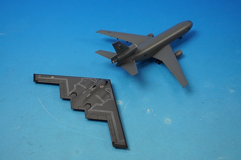 1/400 ドラゴン KC‐10 エクステンダー＆ B-2 スピリット セット 1/400 ドラゴン KC‐10 エクステンダー＆ B-2 スピリット セット