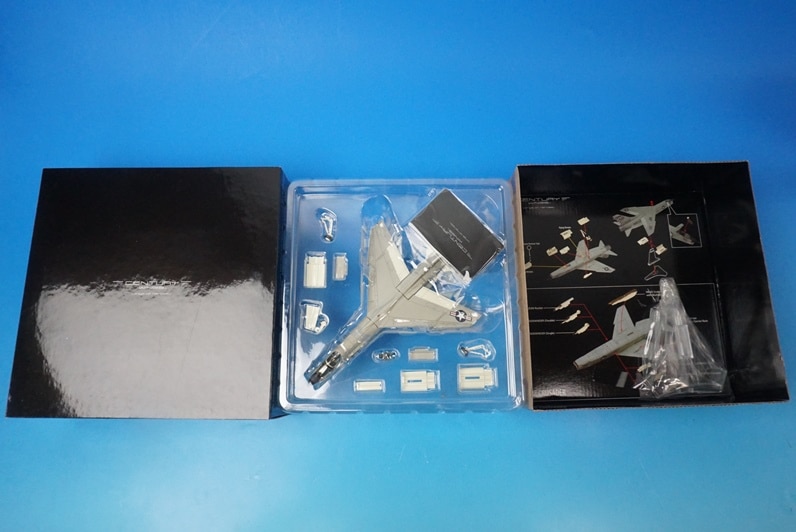 1/72 F-8E ���륻������ ����ꥫ���� VMF(AW)-333 �ե����ƥ��󥰥������å��� DN7 1967 [601482] CENTURY WINGS/���