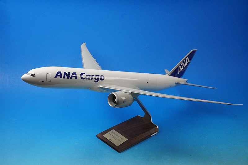 1/100 B777-8F ANA������ ���쥸����Ϳ�ʤ� ��NH00113�� �ѥå��ߥ�/���