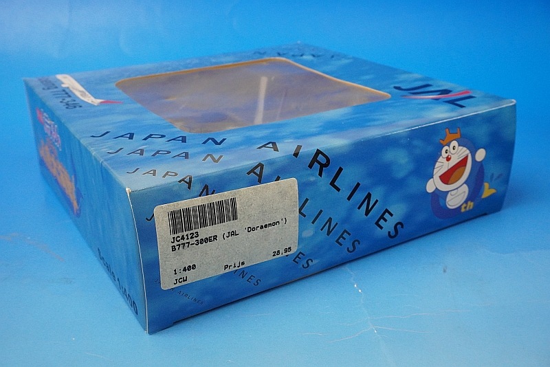 【送料無料】Japan Airlinesドラえもんモデル 1:200 【限定品】 61EYLhI9gHL._UF350,350_QL50_.jpg